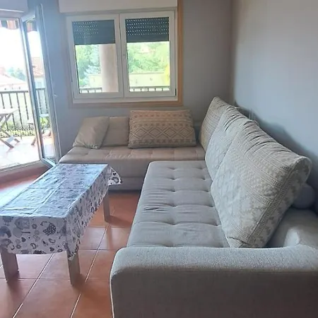 Bajo Miraflores 아파트