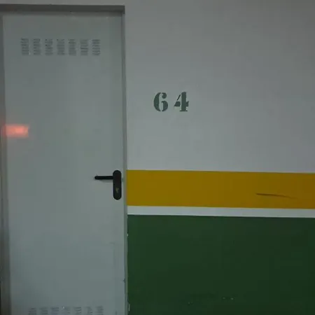 아파트 Bajo Miraflores 산신소